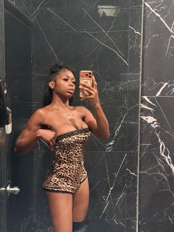Jessica, 26  female escort, Keys